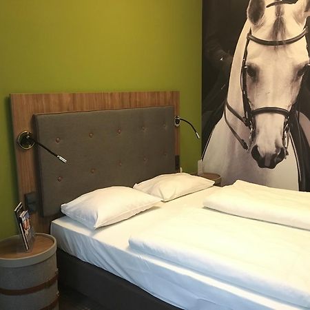 The Ascot Hotel Cologne Extérieur photo