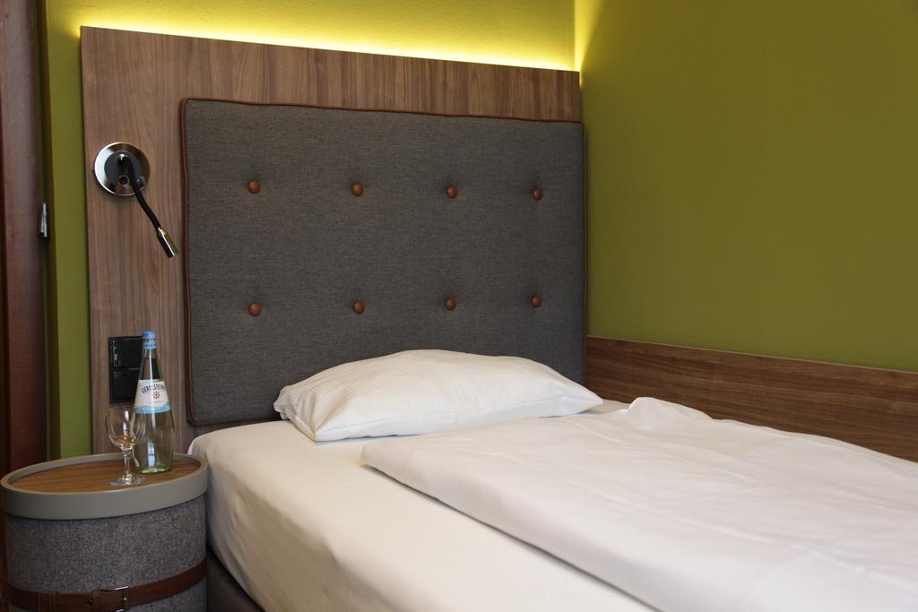 The Ascot Hotel Cologne Extérieur photo